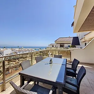https://lovely-apartment-with-pool-sea-views-marina-del-castillo-2129.es-andalucia.com